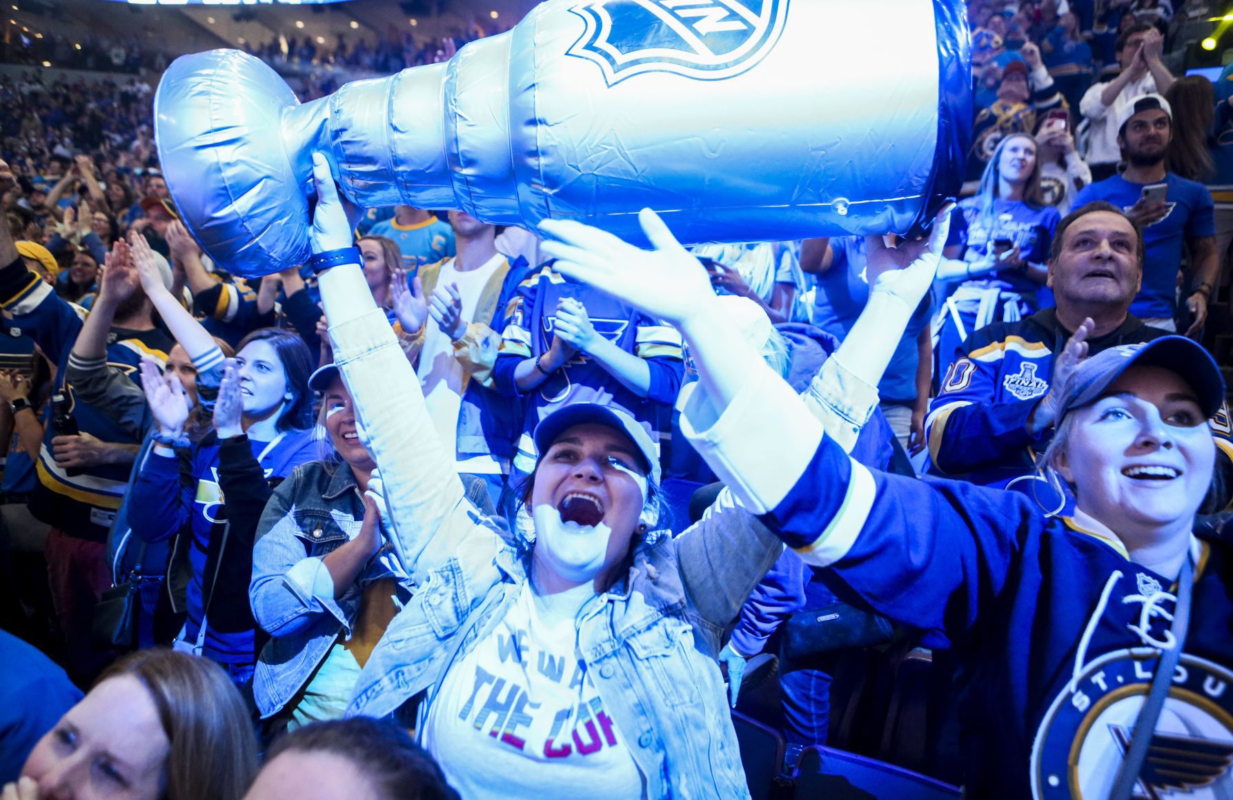 Stanley Cup: Fans watch Game 7 at Enterprise Center